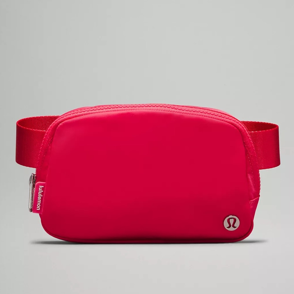 Lululemon Everywhere Belt Bag 1L in Lip Gloss - Picture 5 of 5